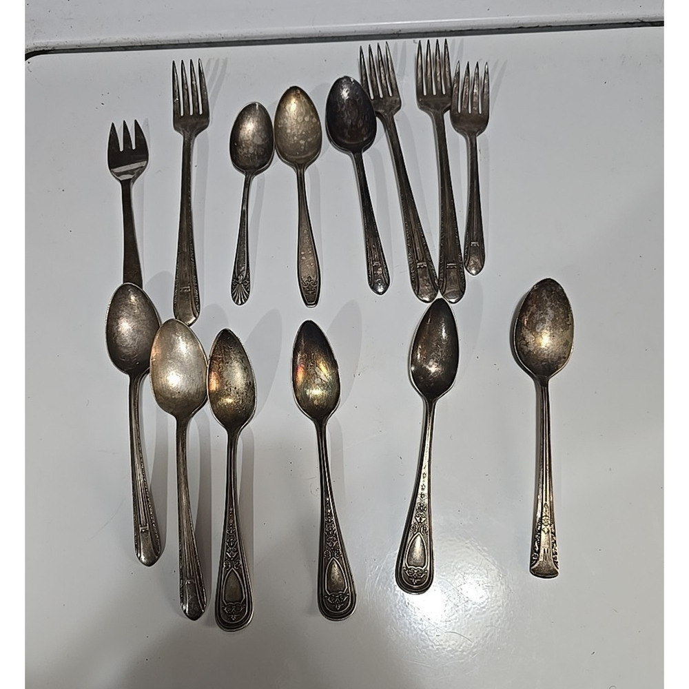 Lot of Vtg Silver Plated Fork & Spoon Retro Dining Utensils Flatware Silverware
